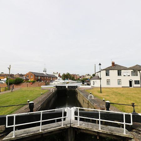5 Windermere Stourport-on-Severn Exterior photo